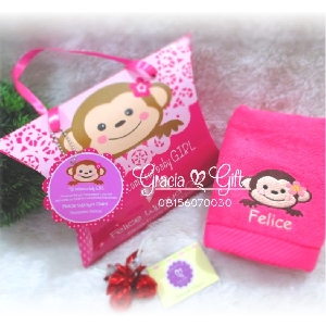 HAMPERS DAN SOUVENIR BANDUNG  Gracia Gift Manye Bandung, Tasikmalaya, Jakarta, Cianjur, Garut  menyediakan berbagai macam keranjang rotan dengan berbagai macam bentuk dan ukuran custom  untuk berbagai keperluan seperti soovenir ulang tahun, goodie bag, manye, manyuek, baby full month, sebulanan bayi, souvenir aqiqah, promosi perusahaan 