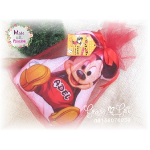 HAMPERS DAN SOUVENIR BANDUNG CUSTOM PILLOW MICKEY MOUSE Kami Gracia Gift Bandung menyediakan berbagai macam hampers untuk berbagai keperluan seperti souvenir ulang tahun, souveniKr manyue, baby shower souvenir, souvenir pernikahan bandung dll