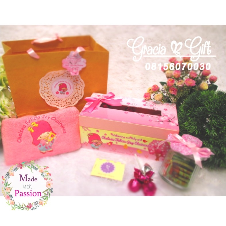 Kami Gracia Gift Bandung menyediakan berbagai macam hampers untuk berbagai keperluan seperti souvenir ulang tahun, souvenir manyue, baby shower souvenir, souvenir pernikahan bandung dll