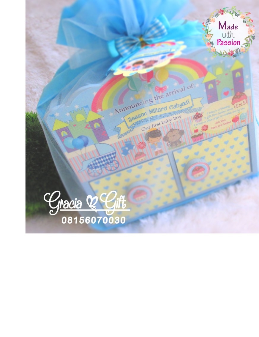 Kami Gracia Gift Bandung menyediakan berbagai macam hampers untuk berbagai keperluan seperti souvenir ulang tahun, souvenir manyue, baby shower souvenir, souvenir pernikahan bandung dll