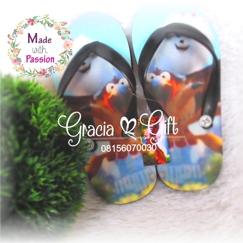 Kami Gracia Gift Bandung menyediakan berbagai macam hampers untuk berbagai keperluan seperti souvenir ulang tahun, souveniKr manyue, baby shower souvenir, souvenir pernikahan bandung dll