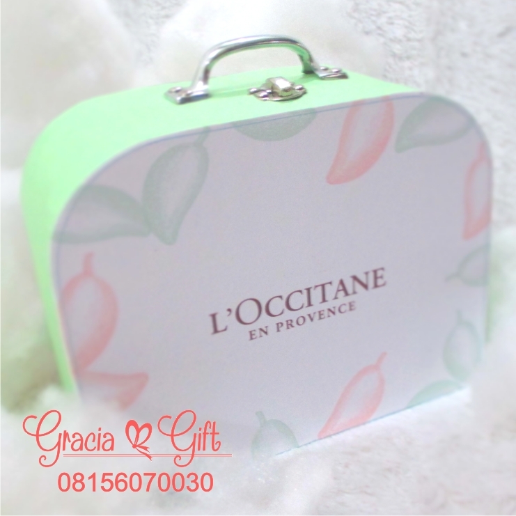 Kami Gracia Gift Bandung menyediakan berbagai macam hampers untuk berbagai keperluan seperti souvenir ulang tahun, souveniKr manyue, baby shower souvenir, souvenir pernikahan bandung dll