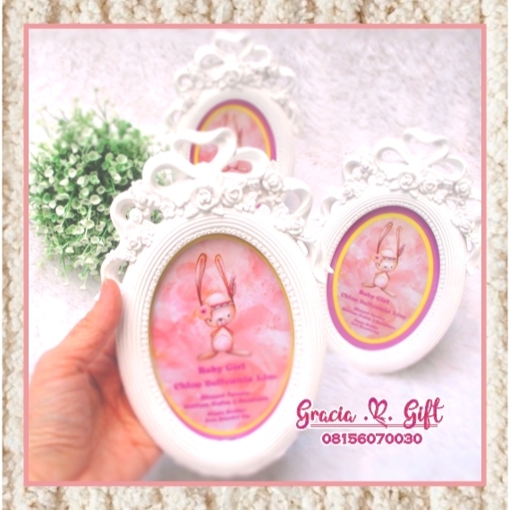 Kami Gracia Gift Bandung menyediakan berbagai macam hampers untuk berbagai keperluan seperti souvenir ulang tahun, souvenir manyue, baby shower souvenir, souvenir pernikahan bandung dll