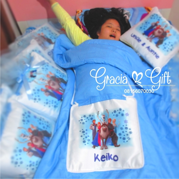 Kami Gracia Gift Bandung menyediakan berbagai macam hampers untuk berbagai keperluan seperti souvenir ulang tahun, souveniKr manyue, baby shower souvenir, souvenir pernikahan bandung dll
