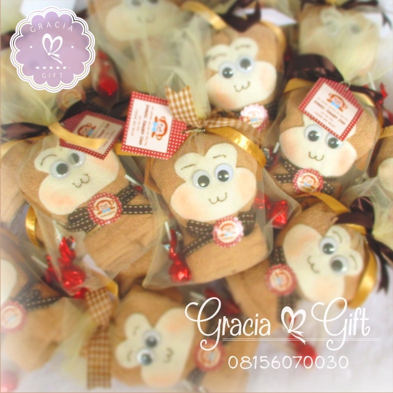 Gracia Gift Manye Bandung, Tasikmalaya, Jakarta, Cianjur, Garut  menyediakan berbagai macam keranjang rotan dengan berbagai macam bentuk dan ukuran custom  untuk berbagai keperluan seperti soovenir ulang tahun, goodie bag, manye, manyuek, baby full month, sebulanan bayi, souvenir aqiqah, promosi perusahaan 