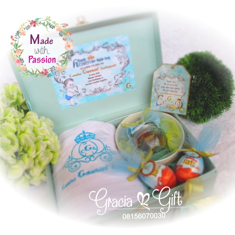 Kami Gracia Gift Bandung menyediakan berbagai macam hampers untuk berbagai keperluan seperti souvenir ulang tahun, souveniKr manyue, baby shower souvenir, souvenir pernikahan bandung dll